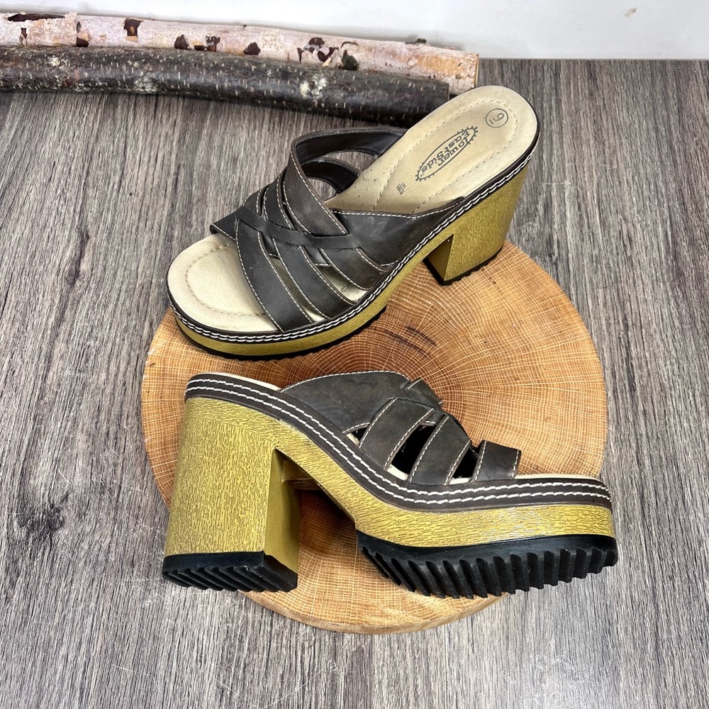 * Vintage 90s Y2K Brown Chunky Platform Slide Sandals Size 9 – 4” Heel - Picture 2 of 16